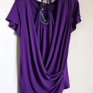 Women's blouse COLOR! Figure-flattering! Never worn NWOT